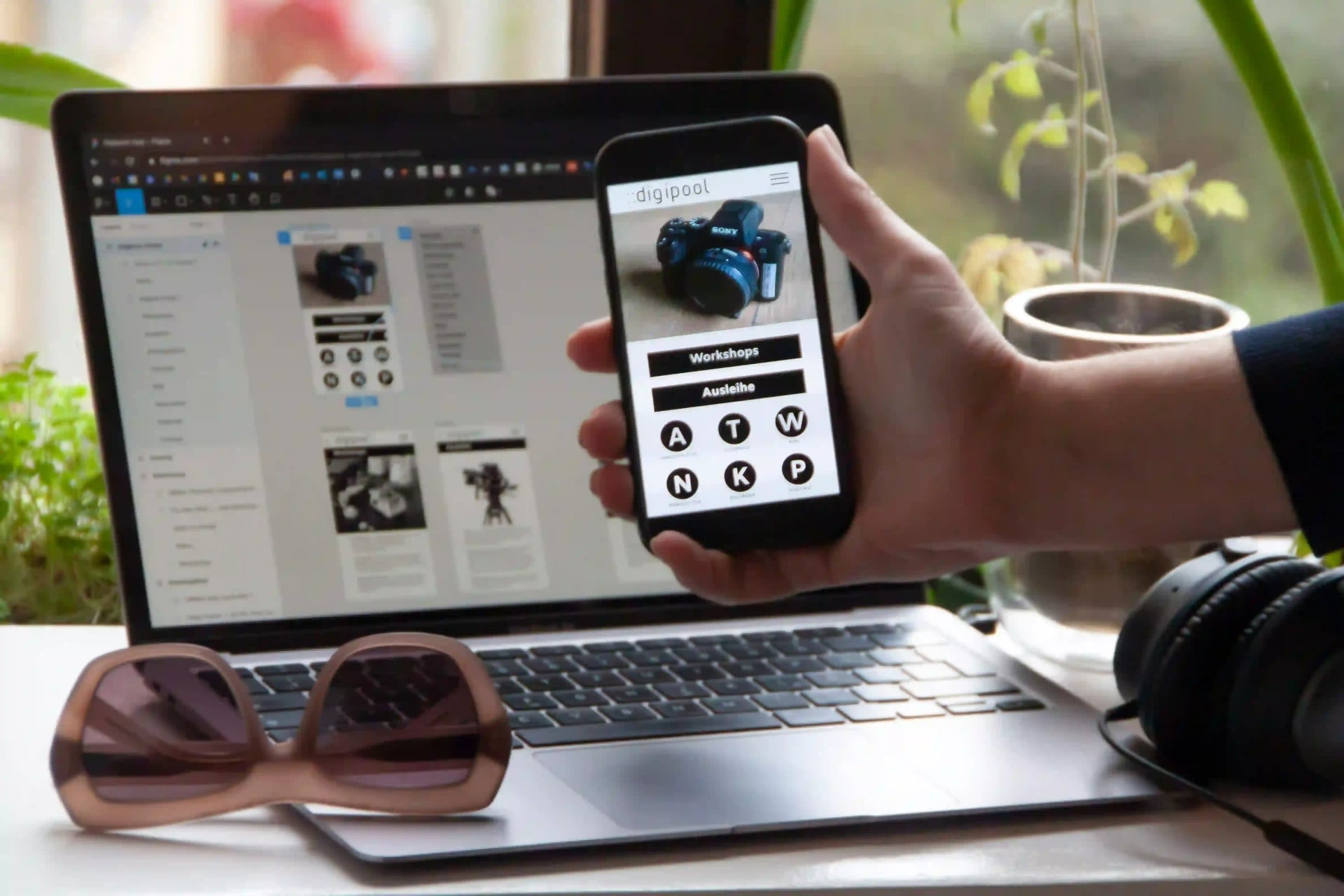 An image showing a mobile app with advanced features.
